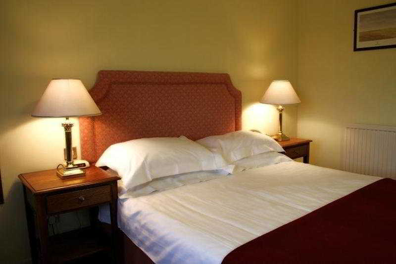 Beeston  Wild Boar Hotel מראה חיצוני תמונה